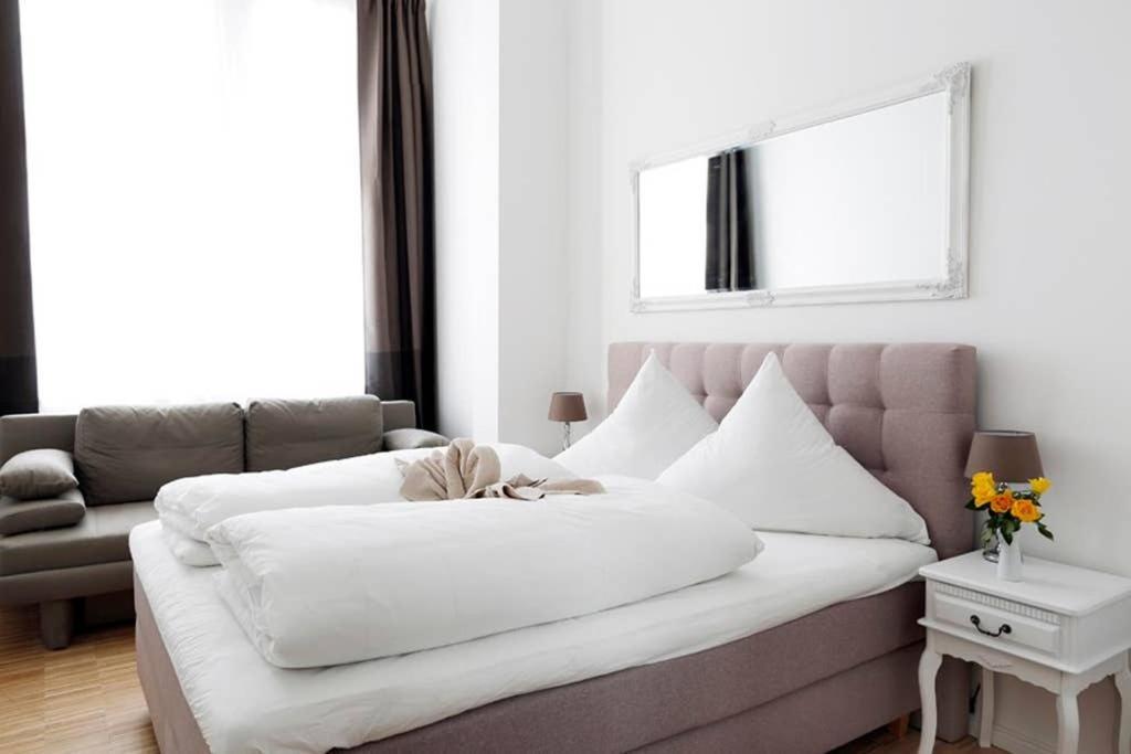 Sc 06 By Rockchair Apartments L Superhost Status L 4 Bedrooms Boxspringbeds 2 Bathrooms Balcony Elevator - Cozy Family & Business Flair Welcomes You! Berlin Exterior photo